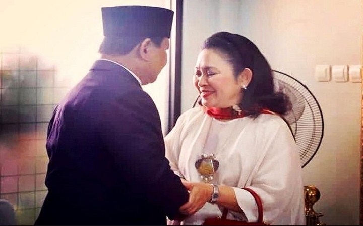 Kisah Cinta Prabowo dan Titiek Soeharto